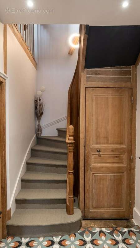 Appartement 136 m² à Ahun  - photo 4