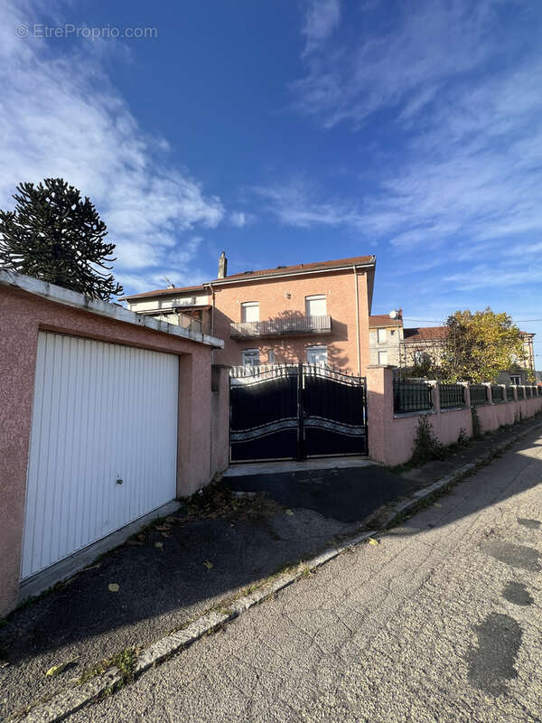 Appartement à FIRMINY