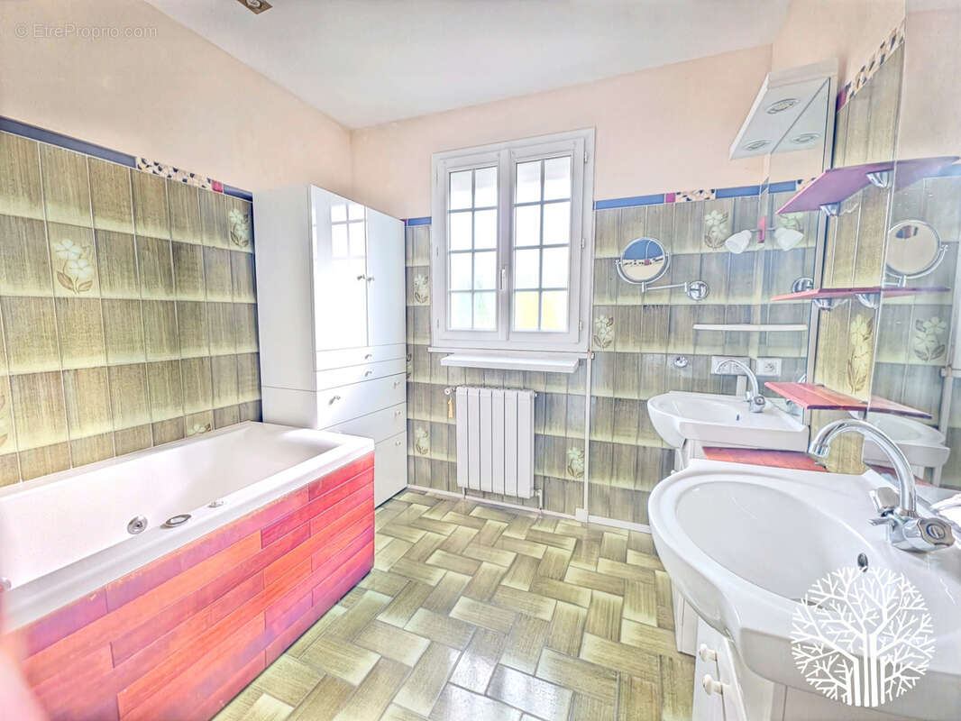 Maison à MOIGNY-SUR-ECOLE