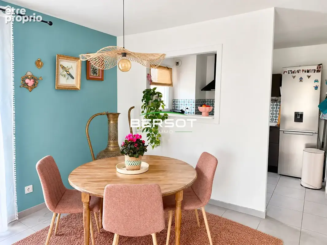 Thonon-les-Bains - Dernier étage - Appartement T4 avec terrasse, garage et cave - photo 2