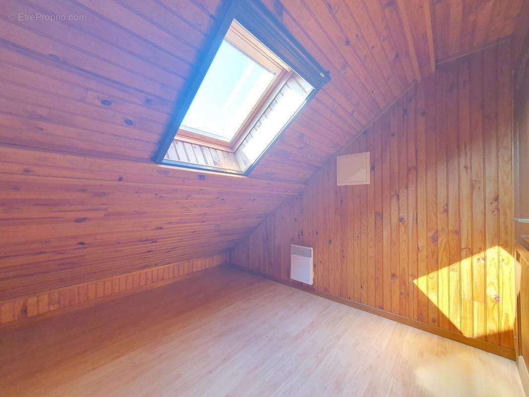 Maison à VILLEMANOCHE