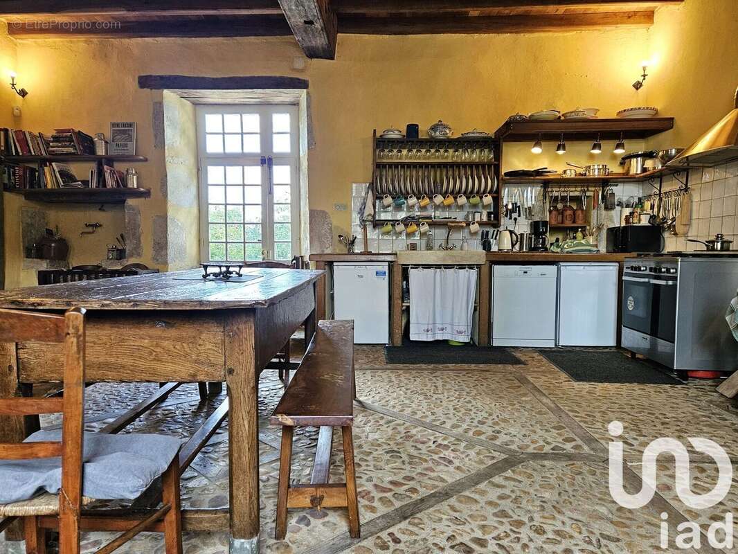 Maison 365 m² à Vouthon  - photo 6