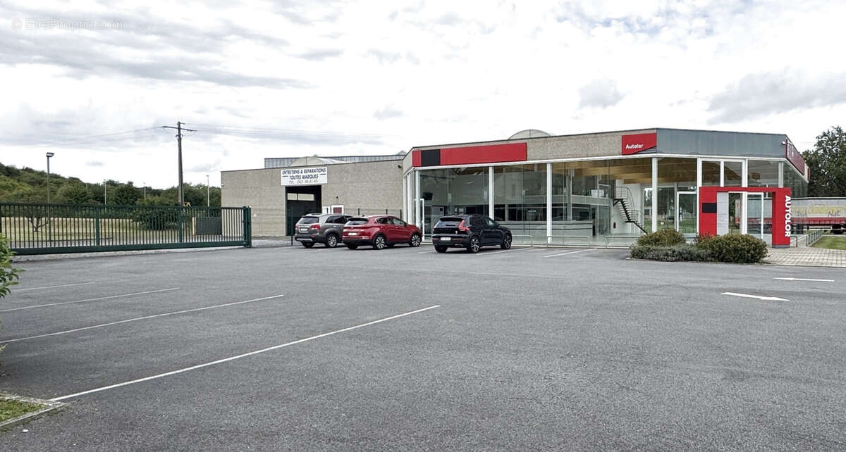 Commerce à SUNDHOUSE