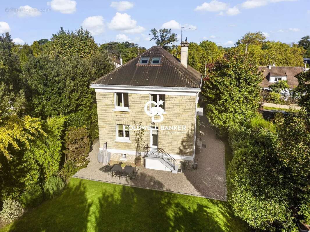 Maison à LE VESINET