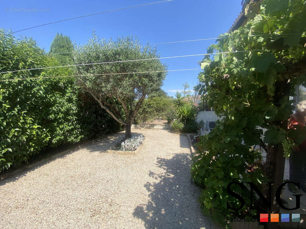 Maison 96 m² à Port-De-Bouc  - photo 5