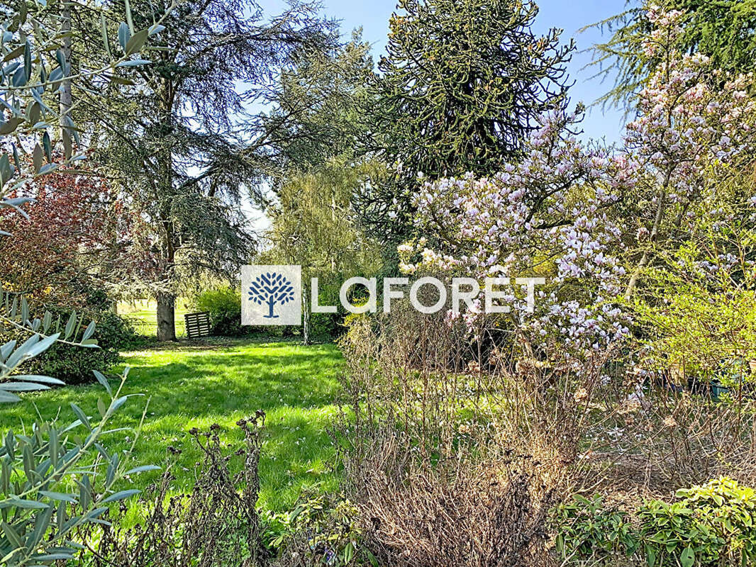 Maison à CRESPIERES