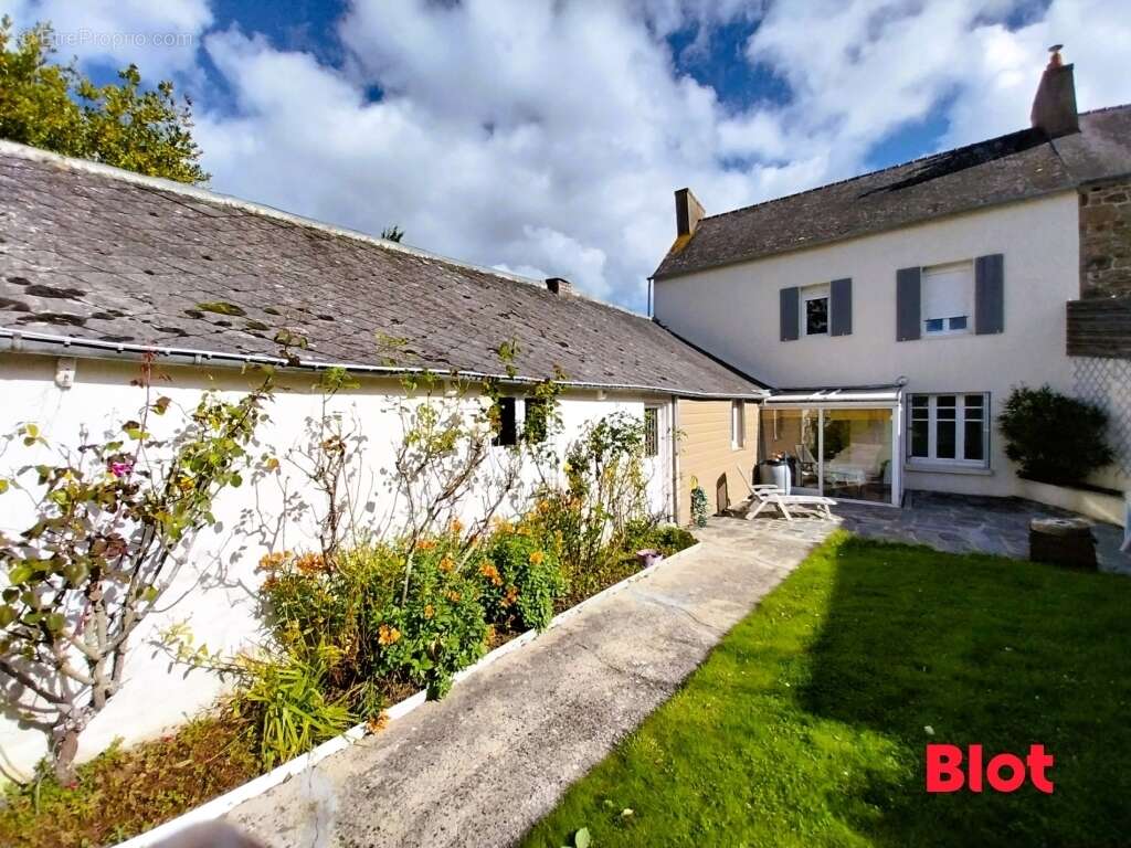 Maison à SAINT-JOUAN-DES-GUERETS