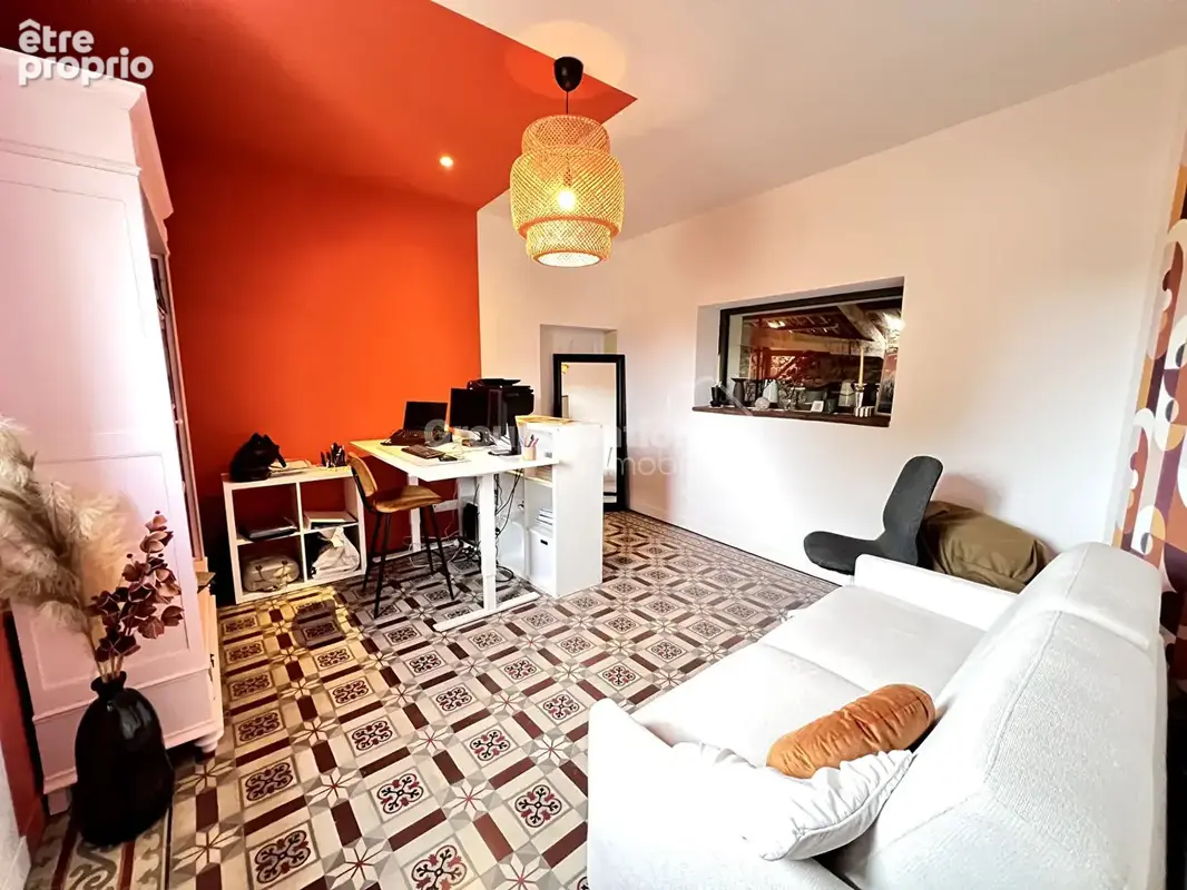 Mas de village avec appartement, piscine et dépendances - photo 8