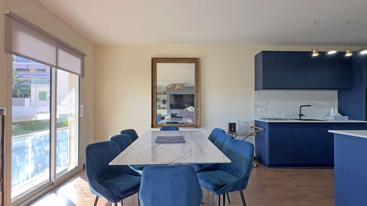 Appartement à LE CANNET
