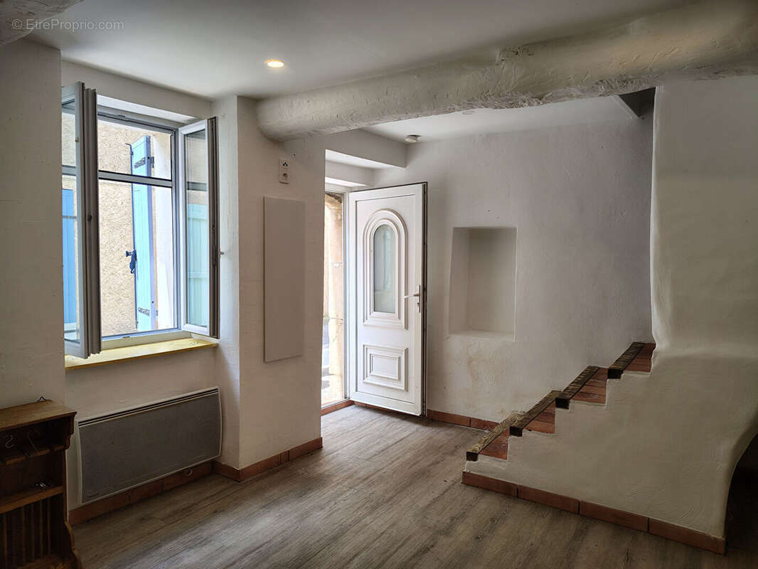 Maison à TAVERNES