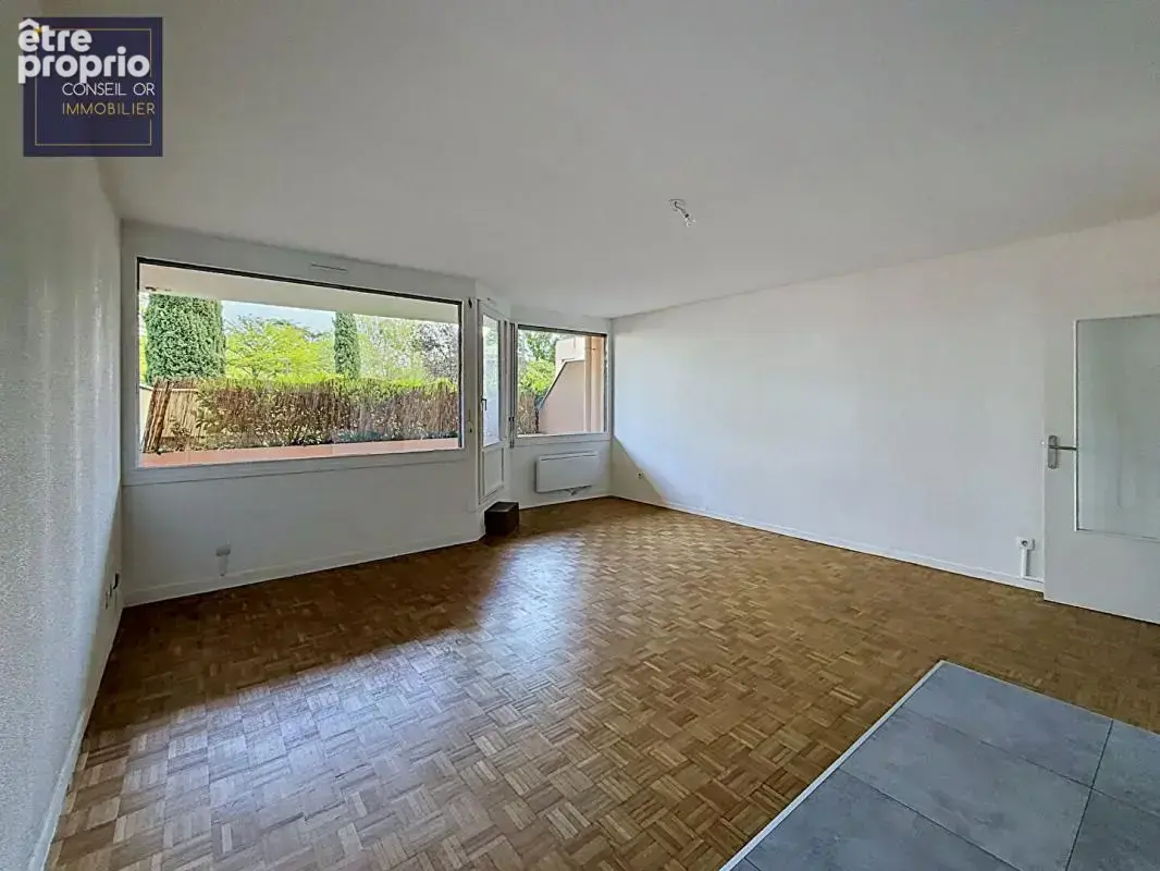 T4 - 82,5 m2 - 3 chambres - Balcon - Parking sous sol - cave - photo 5
