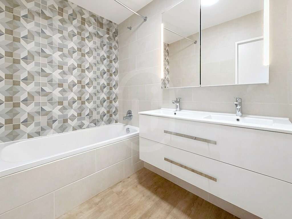 MONTPELLIER, Plan des 4 seigneurs, Bel appartement T4 dernier étage ! - photo 10