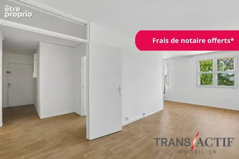 Appartement à COURCOURONNES