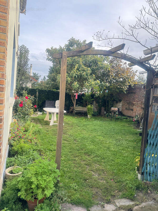 Maison à MONTIGNY-LES-CORMEILLES