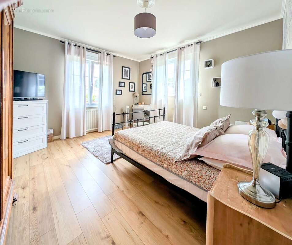 Maison à SAINT-MARTIN-DES-PRES