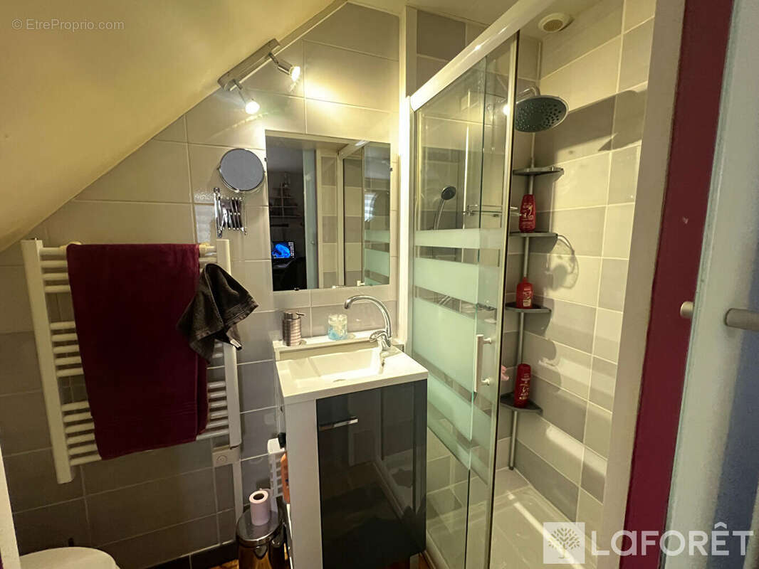 Appartement à URIMENIL