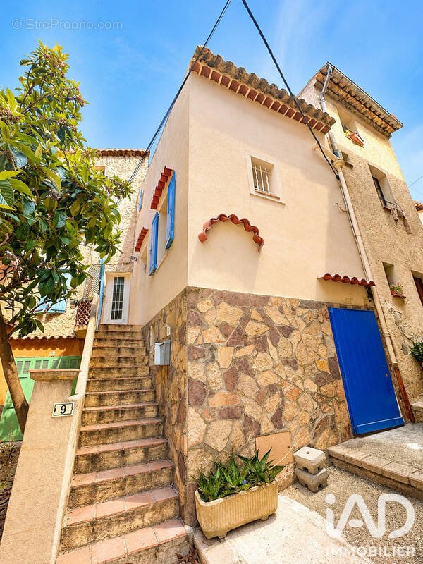 Photo 1 - Maison à LA MOTTE