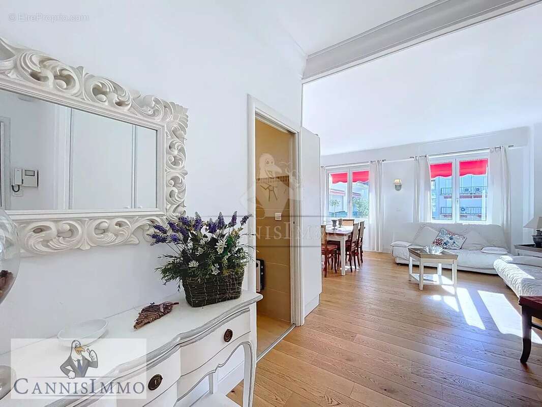 Appartement à CANNES
