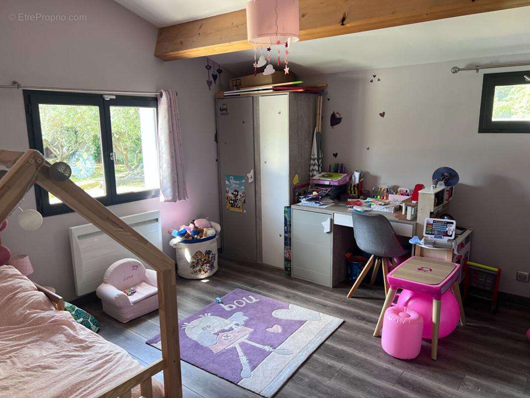Maison de charme très lumineuse avec piscine - photo 10