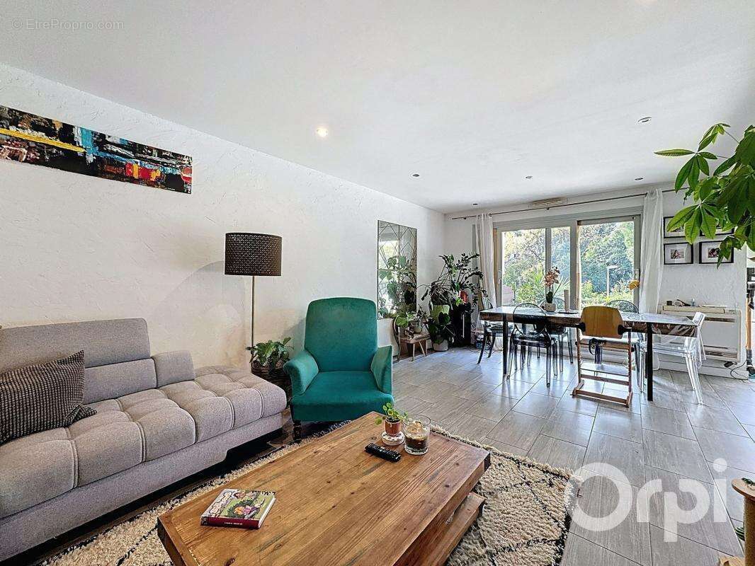 Appartement à VENCE