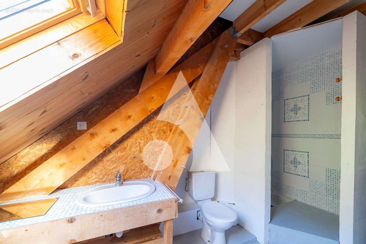 Maison à LA CHAPELLE-EN-VALGAUDEMAR