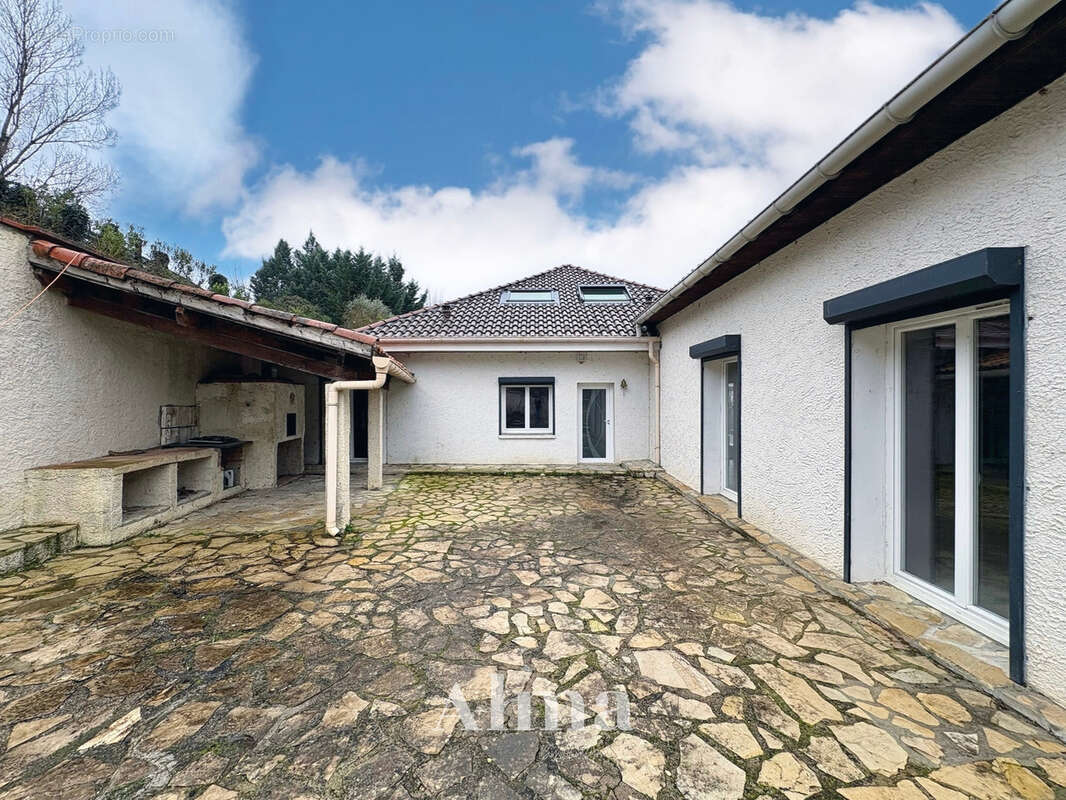 Maison à VILLEBRUMIER