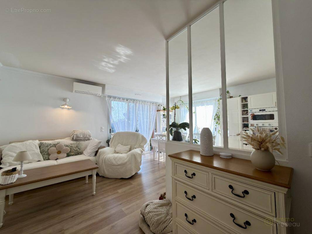 Appartement à ROQUEBRUNE-CAP-MARTIN