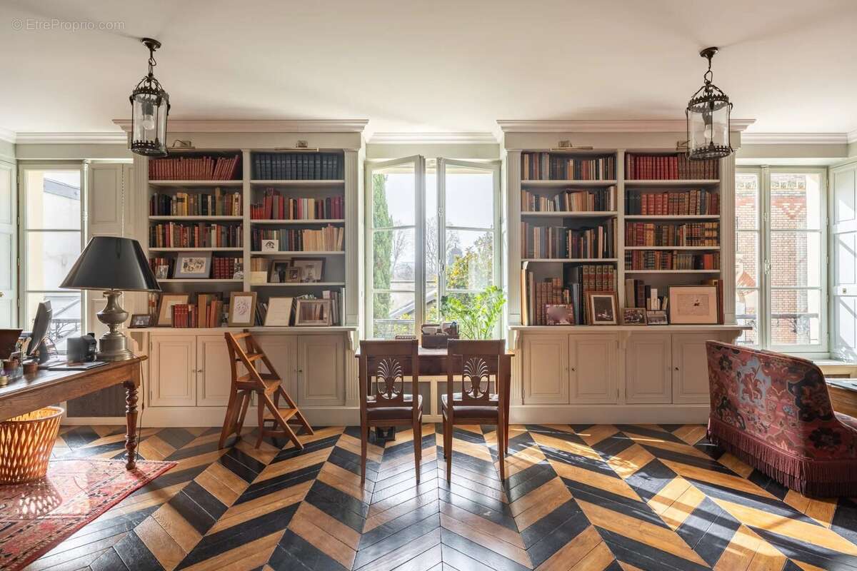 Appartement à PARIS-5E