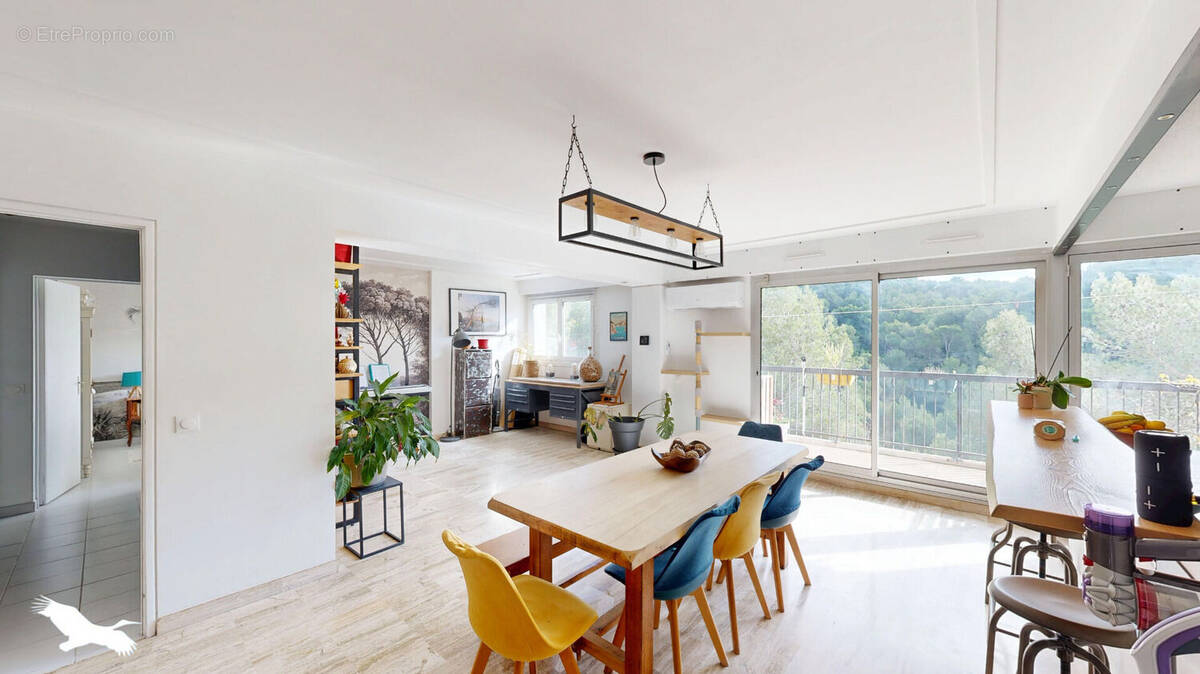 Appartement à MARSEILLE-9E