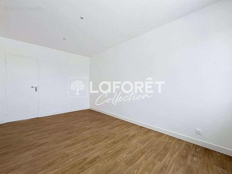 Appartement Camiers 3 pièce(s) 58 m2 - photo 7