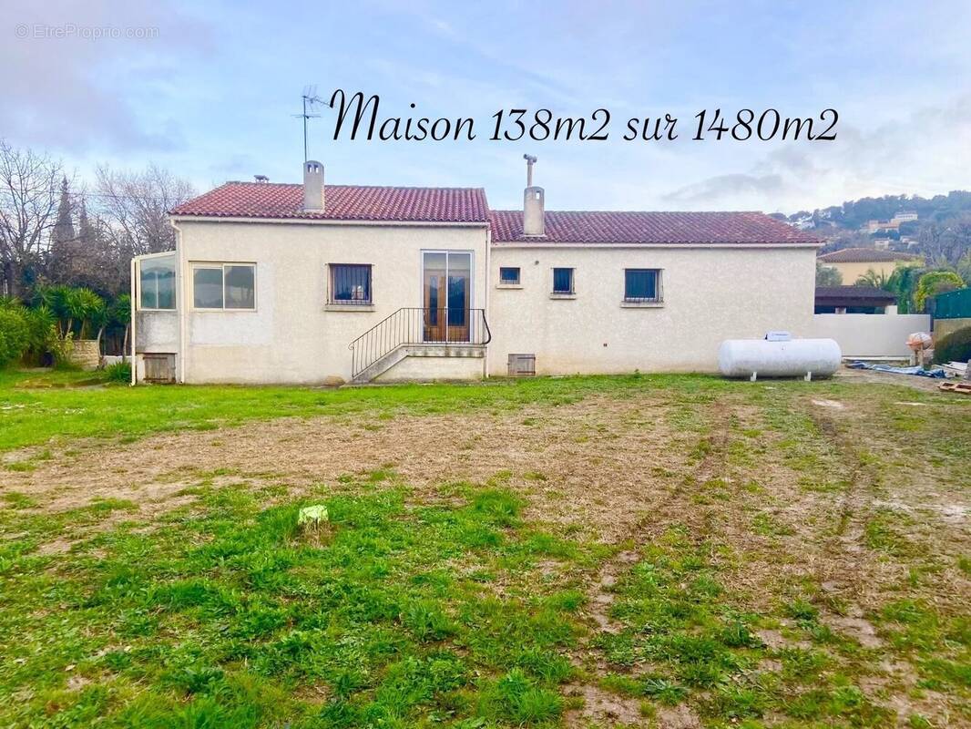 Maison à SIX-FOURS-LES-PLAGES