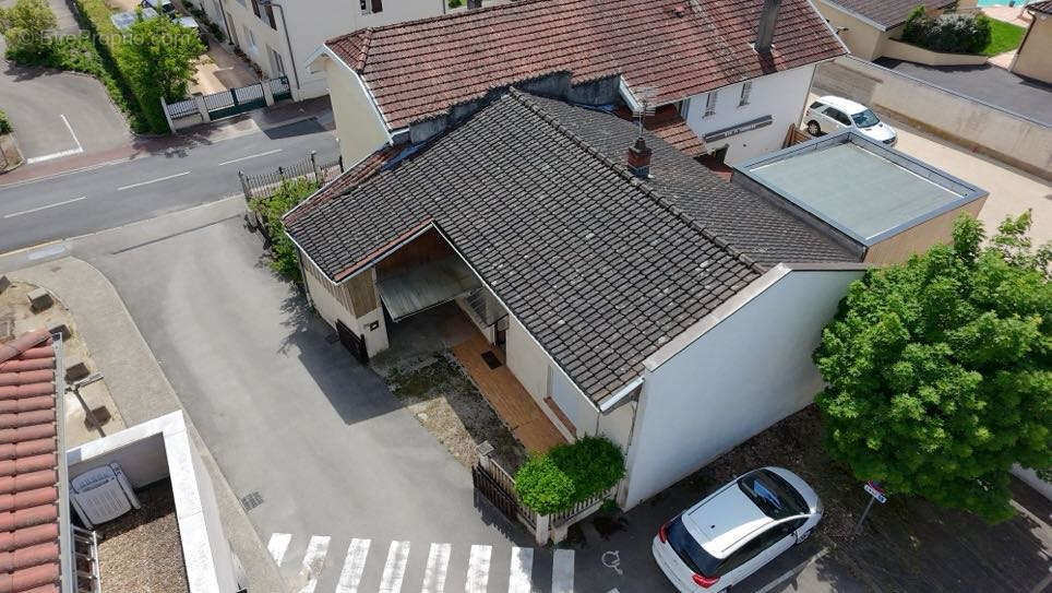 Maison à POLLIAT