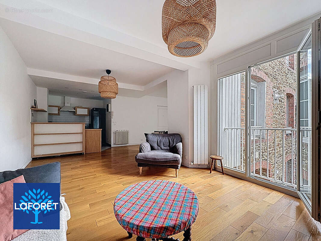 Appartement à FOUGERES