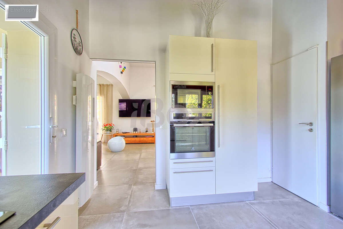 Maison à CARQUEIRANNE