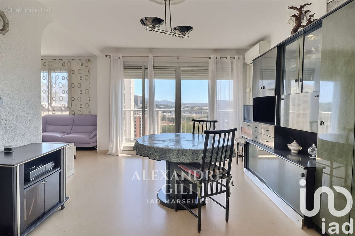 Photo 3 - Appartement à MARSEILLE-11E