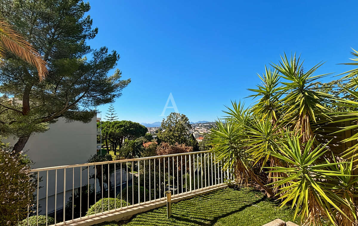 Appartement à LE CANNET