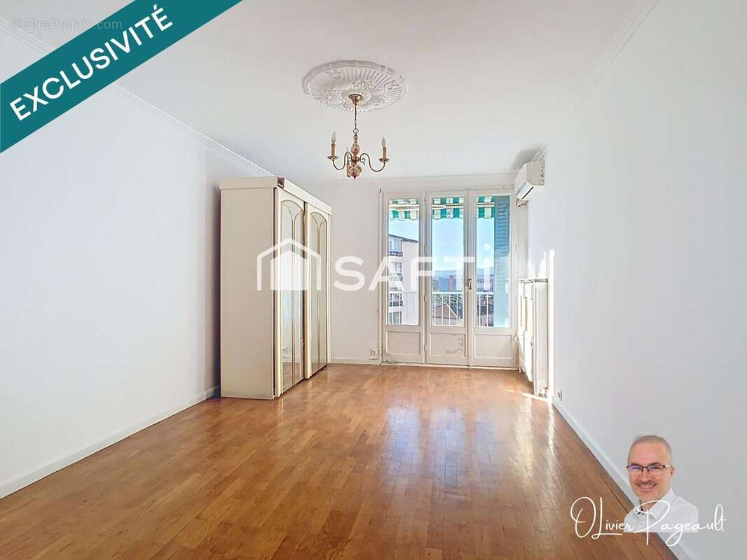 Photo 4 - Appartement à LYON-8E