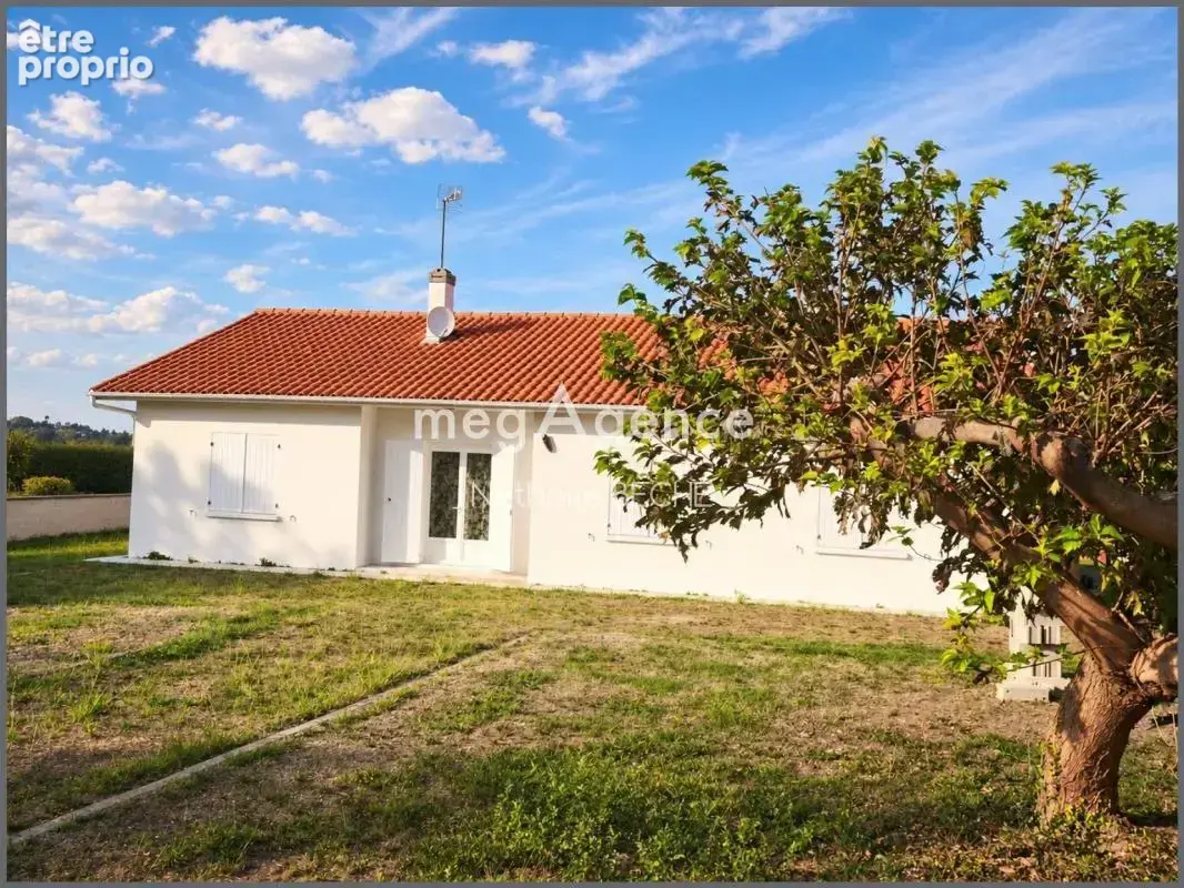 Maison à SAINT-MARTIN-LACAUSSADE