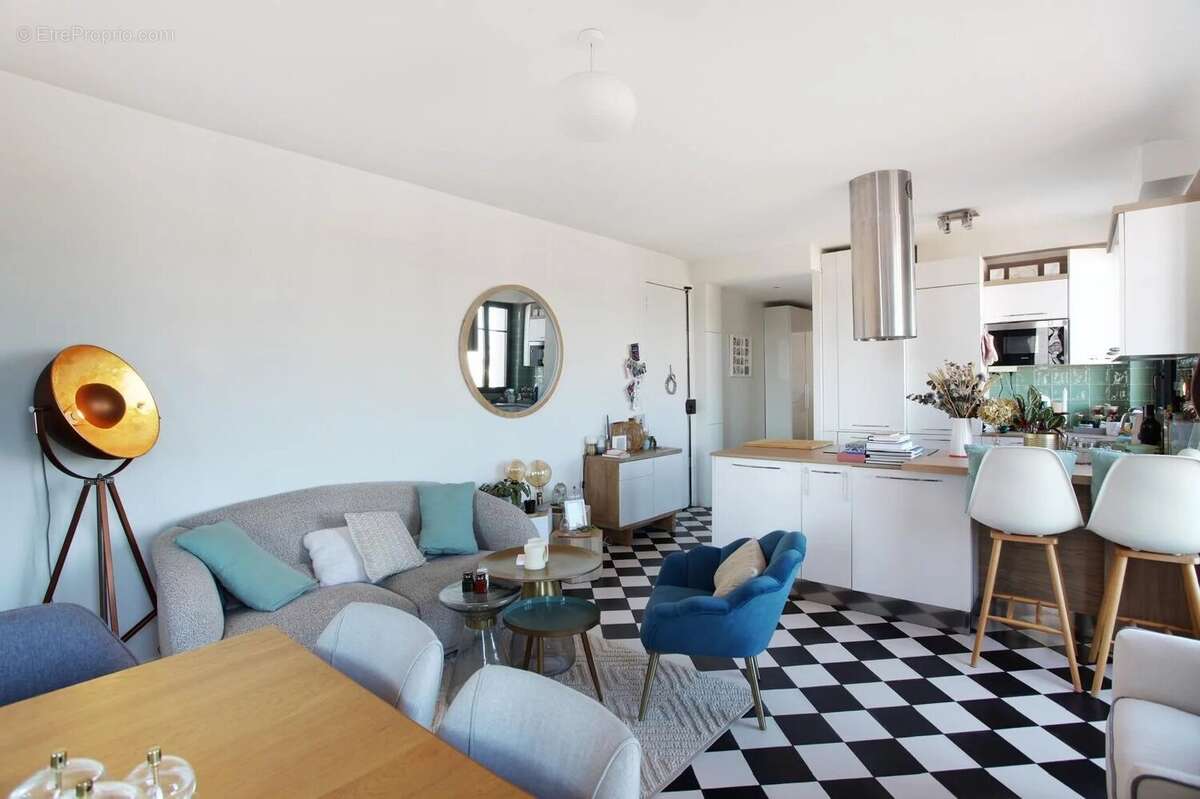 Boulogne Nord – À 500 m du métro Jean Jaurès, à deux pas du Bois de Boulogne et des commerces Appartement 3 pièces en excellent  - photo 2