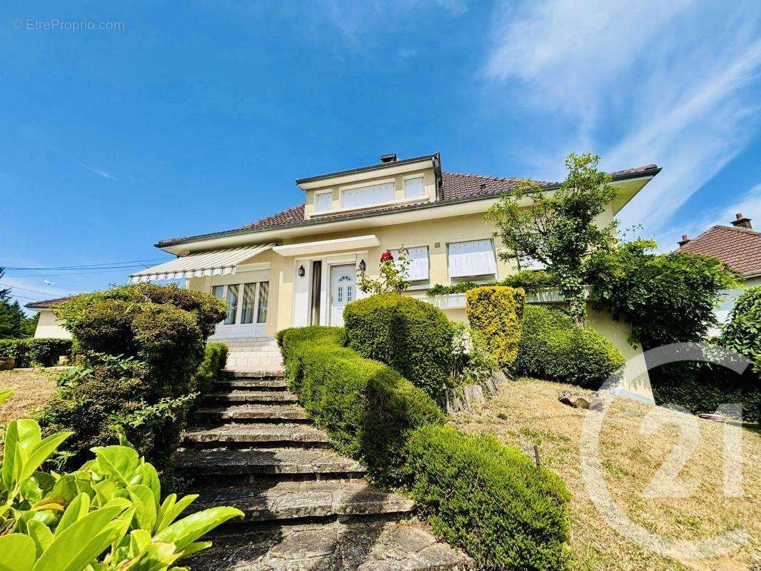 Maison à RILHAC-RANCON