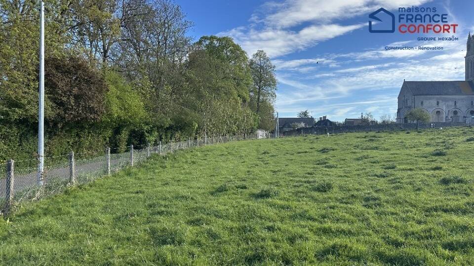 Terrain à TOUR-EN-BESSIN