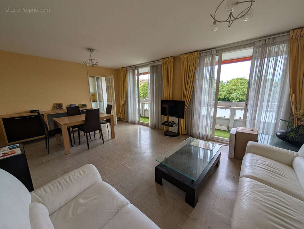 Appartement à LYON-5E