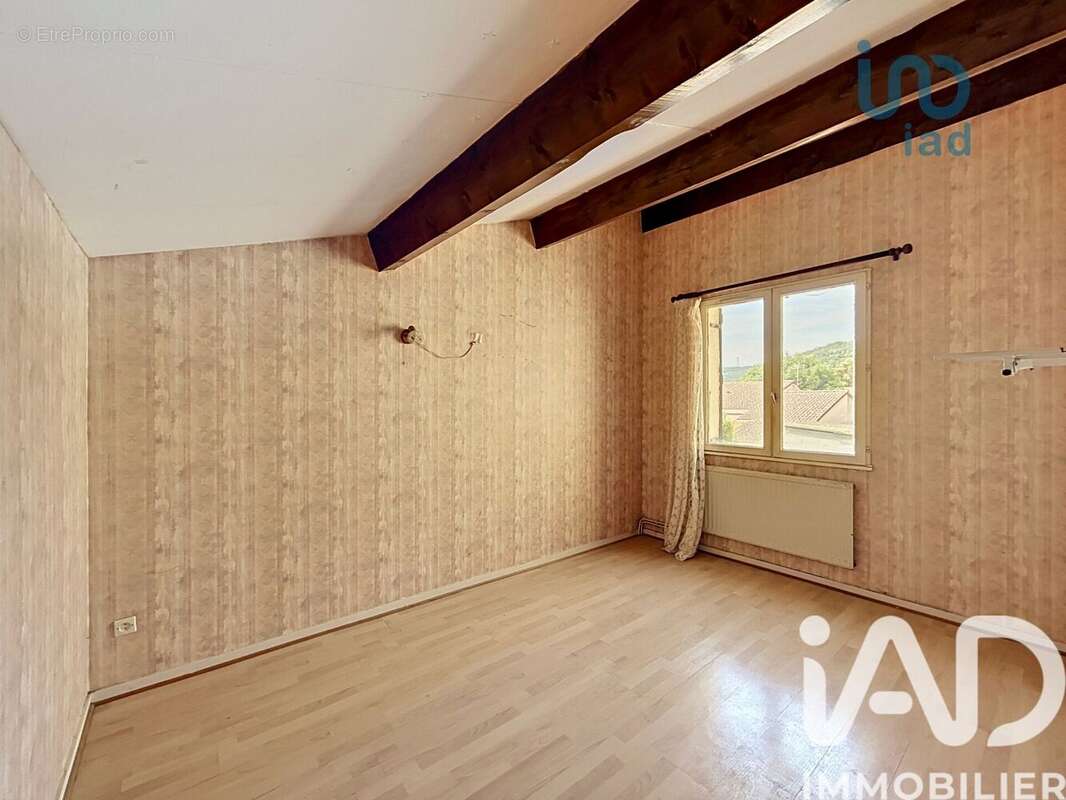 Maison 105 m² à Saint-Jean-De-Muzols  - photo 9