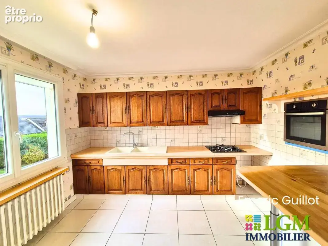 Maison 146 m² – 4 chambres – Terrain clos 1 097 m² – Grand Garage - Salle indépendante - Pompe à chaleur - Sans vis-à-vis – Sain - photo 6