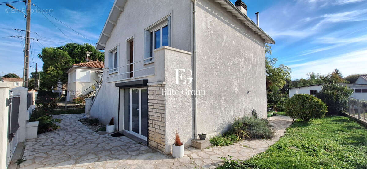 Maison à L'ISLE-D'ESPAGNAC