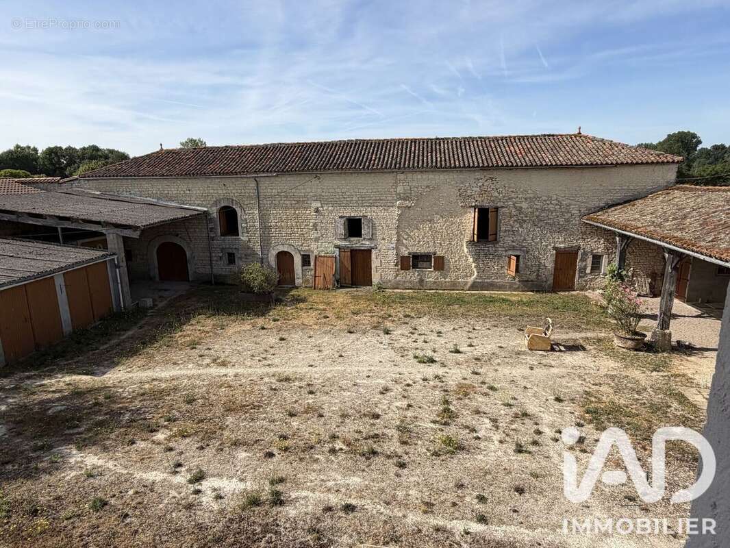 Photo 2 - Maison à BIGNAC