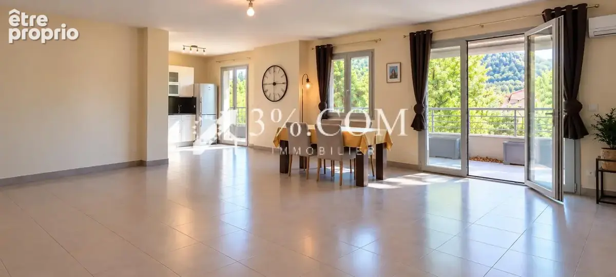 Appartement à SOYONS