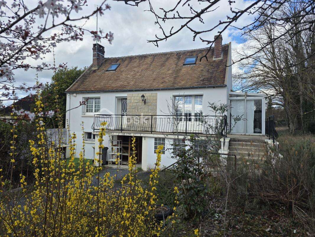 Maison à FONTAINE-LA-GAILLARDE