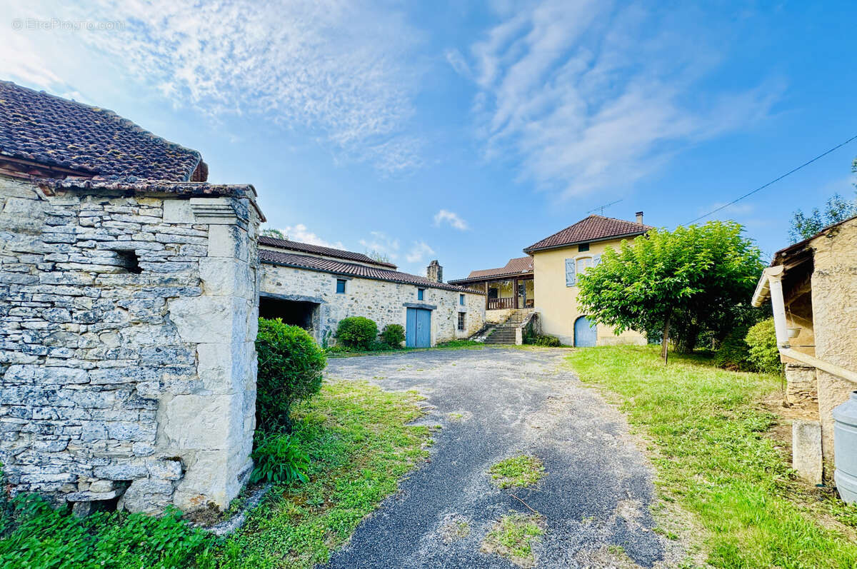 Maison à LES ARQUES