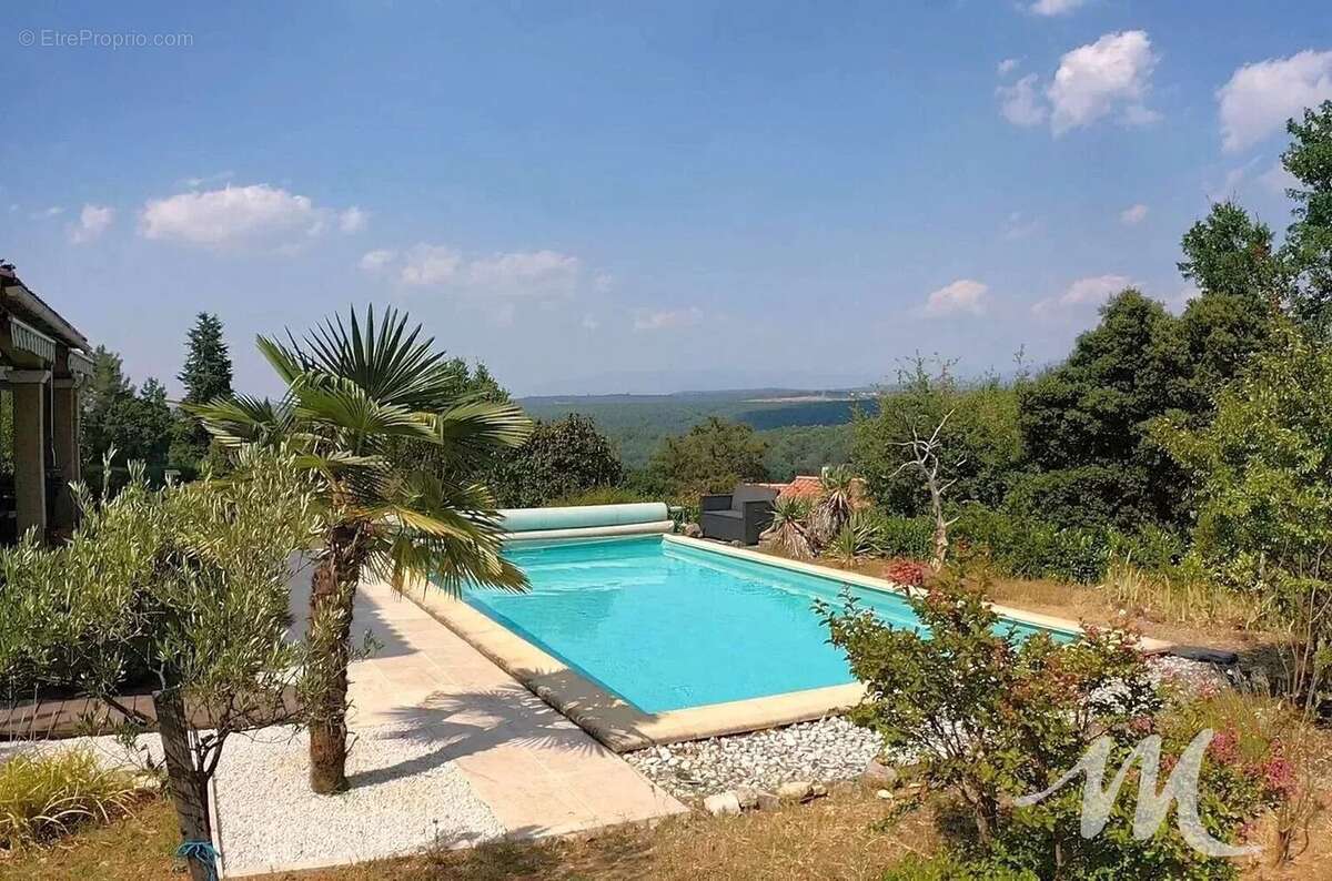 Belle maison  à Montmeyan, avec piscine, garage et 4 chambres! - photo 14